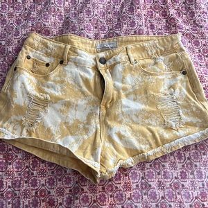 BOHO WESTERN YELLOW DENIM SHORTS